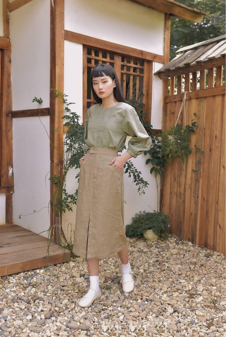 Khaki Linen Midi Skirt for Women, Casual High Waist Button Front Skirt, Minimalist A-Line Everyday Skirt